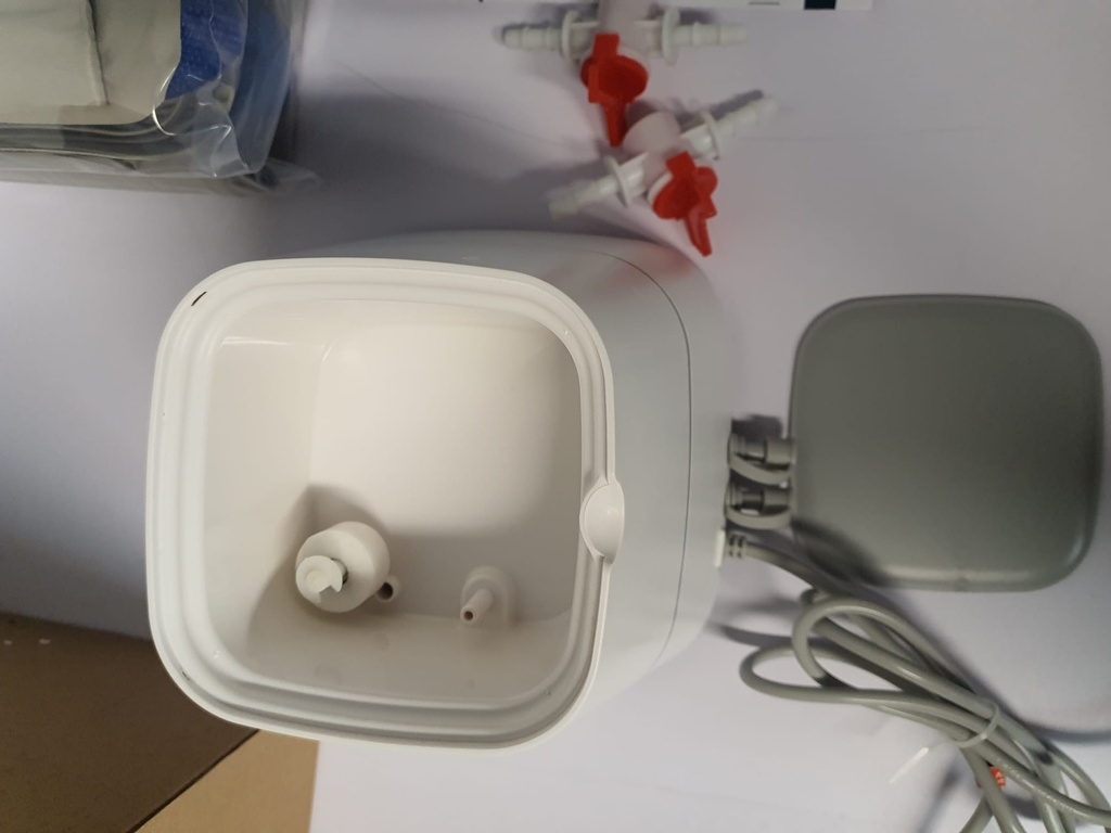 EickWarm H2O Wärmegerät für Kleintiere, SN: 2024081319120022 - Das Gerät weist leichte Gebrauchsspuren auf und befindet sich in der Originalverpackung.